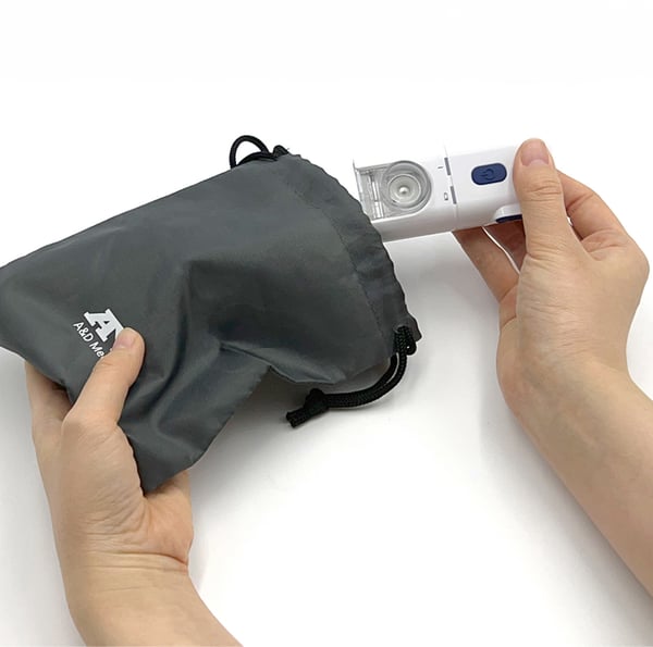 UN-302(UN-302A-JC1H_4981046197182)_Pouch_03_1080px